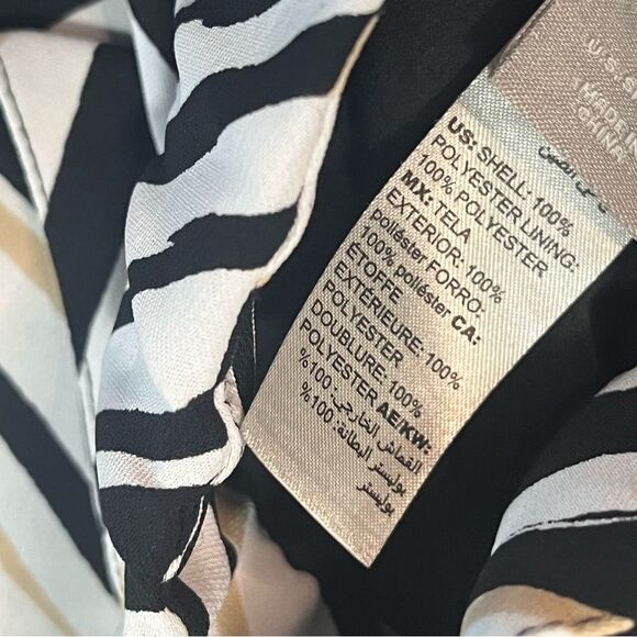 Chico’s Black Label Black And White Skirt animal print Size 16 - Picture 12 of 13